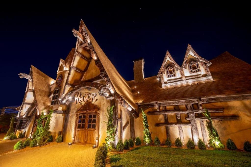Apartamento Luxuoso No Cond Vista Do Quilombo A 50 Metros Do Hard Rock Cafe Gramado Dış mekan fotoğraf
